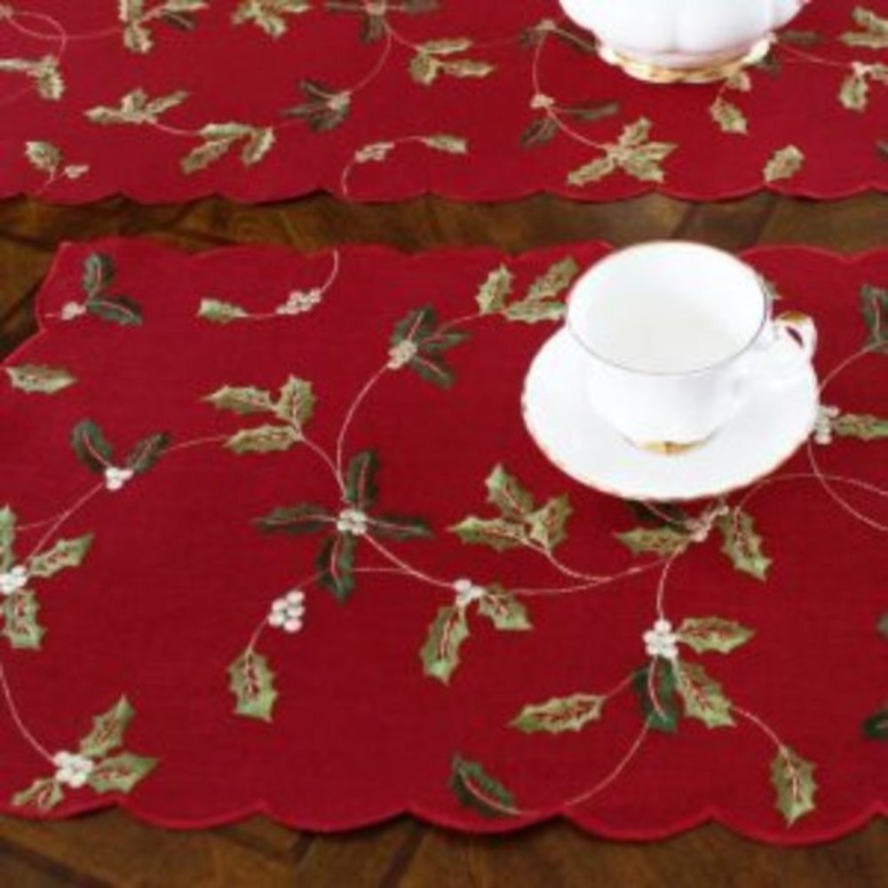 Red Holly Leaves Christmas Place Mat (14x20 in.) NEW